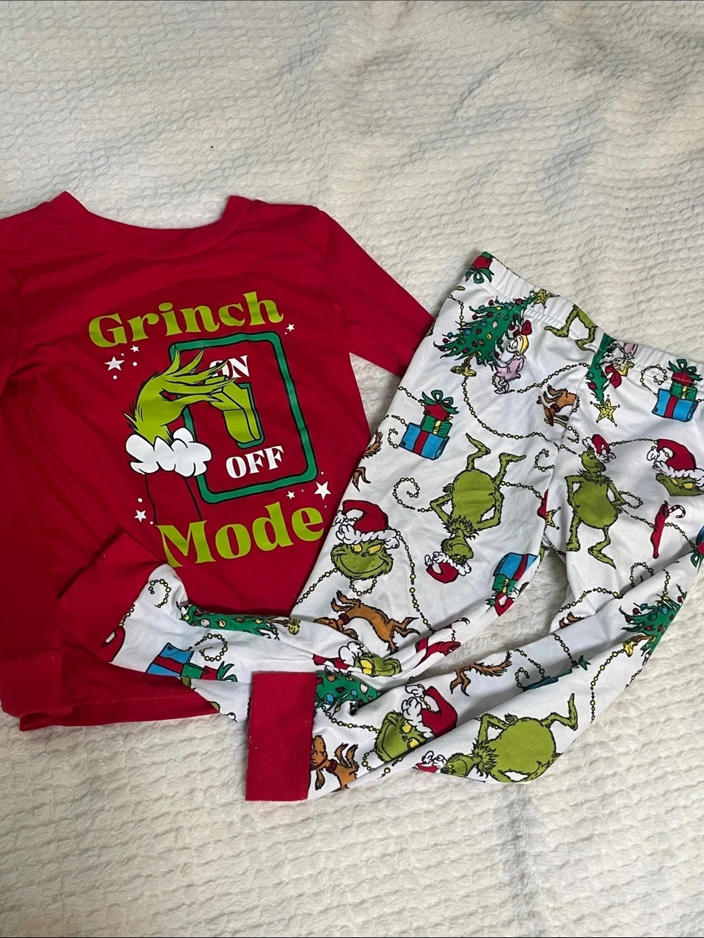 ⭐️4 for $20 Grinch Kids Pajamas long sleeve and pants